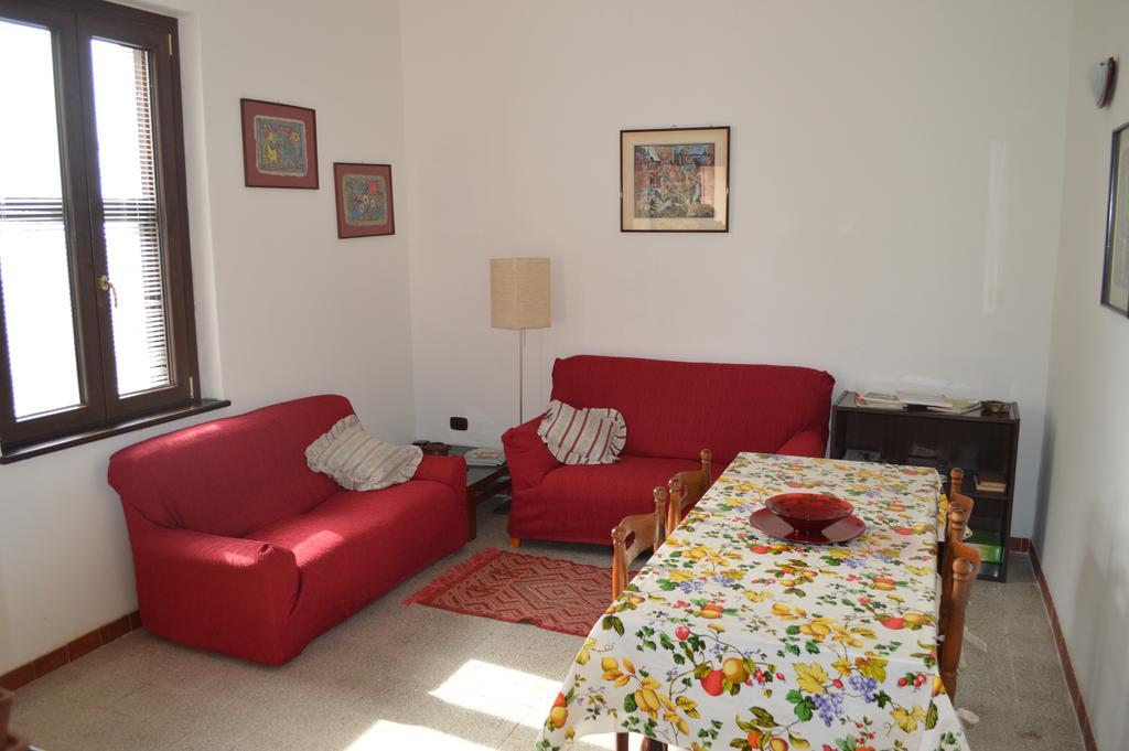 Agriturismo Casal Taccone Apartment ตาร์กวิเนีย ภายนอก รูปภาพ